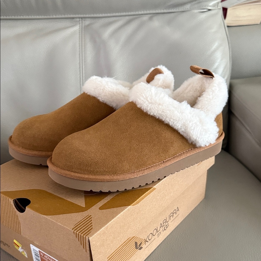 **SOLD ON MERCARI**NIB UGG Koolaburra Advay Slip-On Women’s Size 6 - Picture 1 of 6